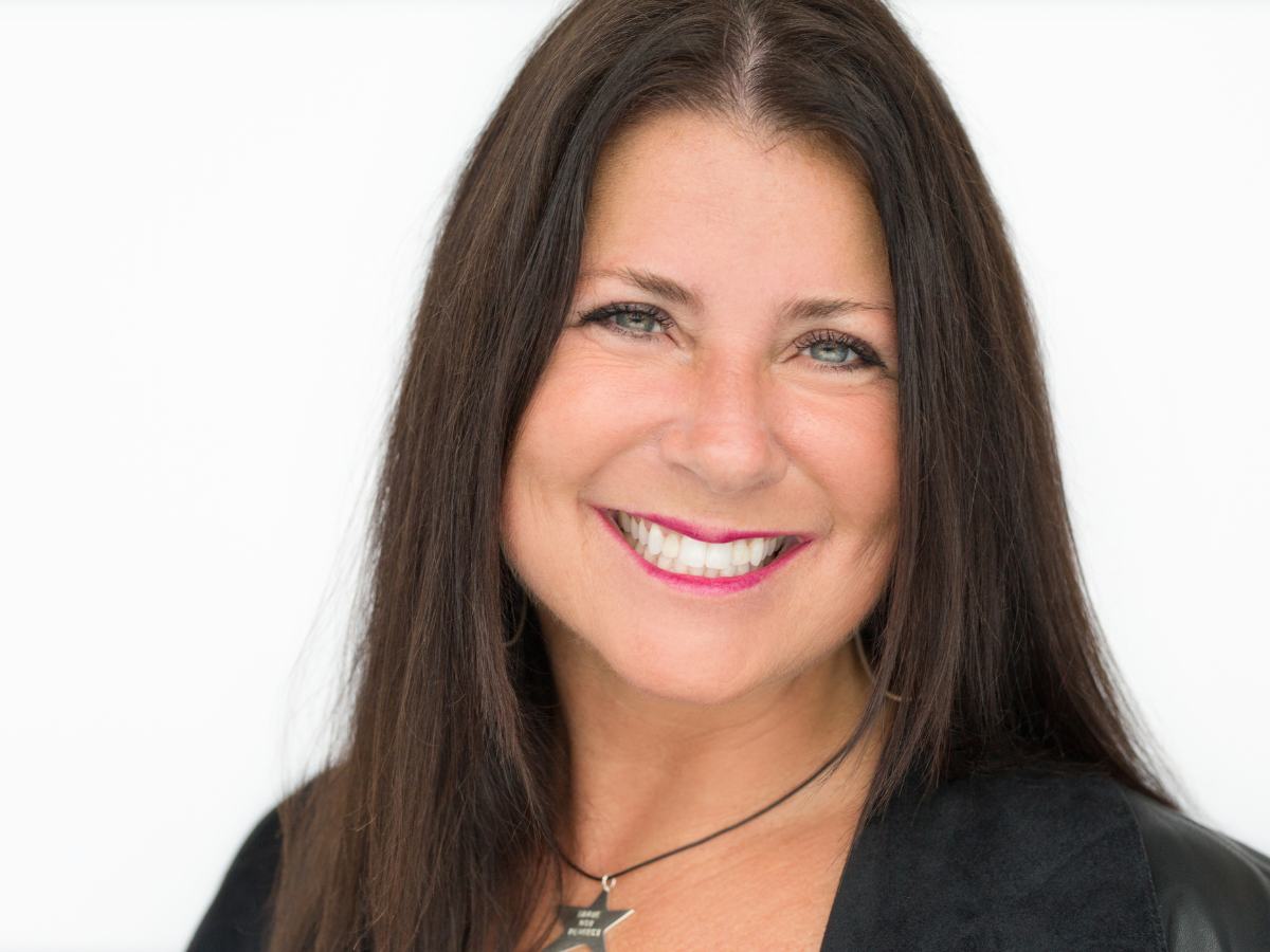 Kristi Hemmer Headshot