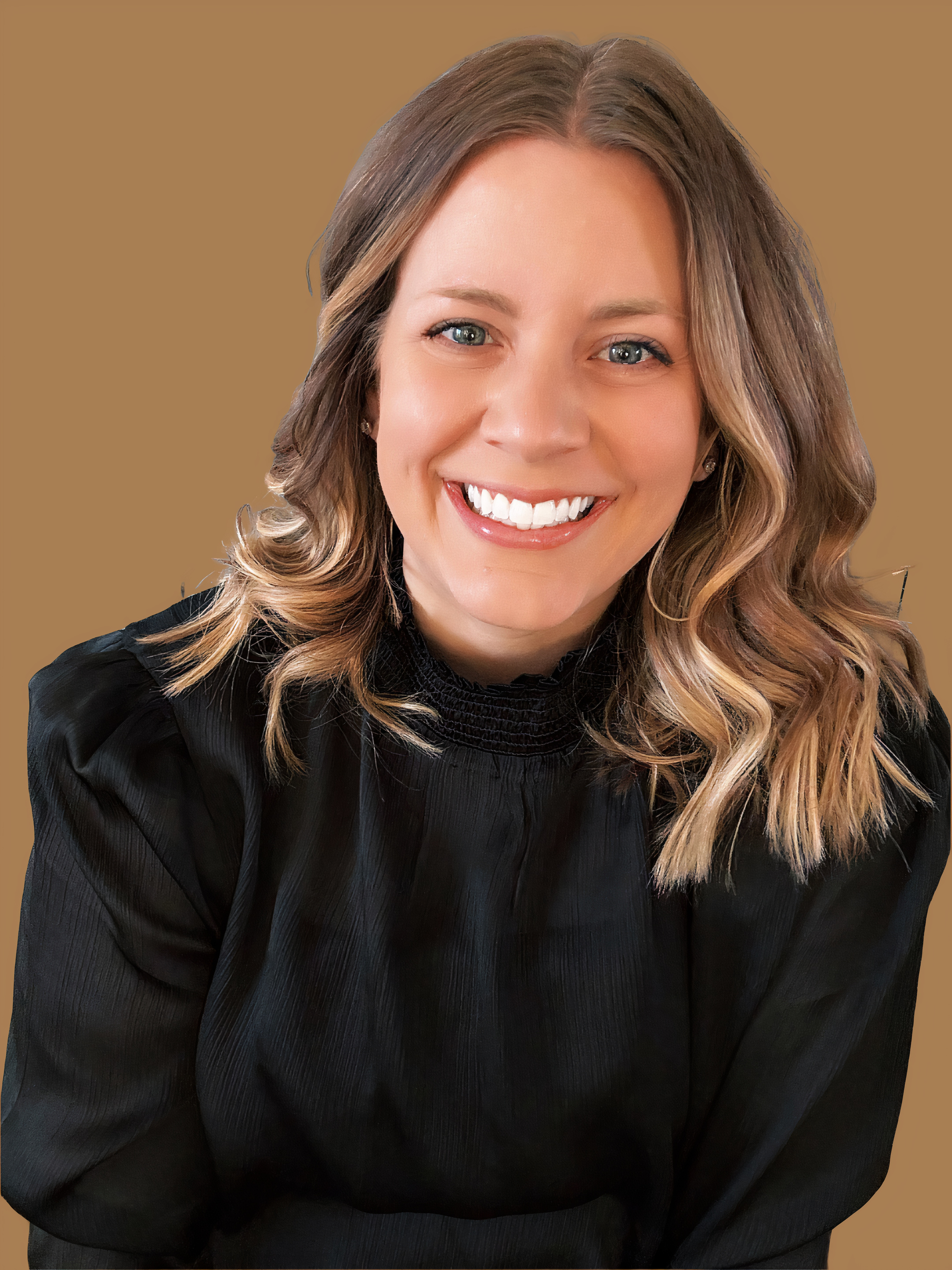 Megan Thole Headshot